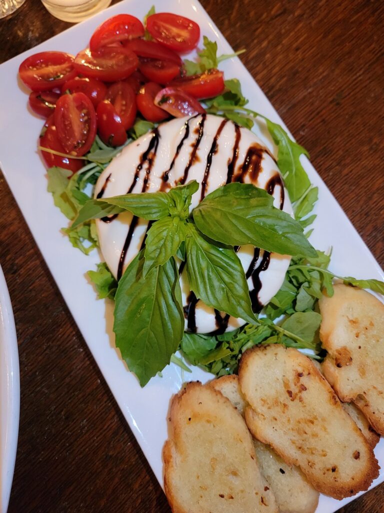 Senza Gluten signature dishes Buratta di Buffala
Caprese
Costolette Di Agnello